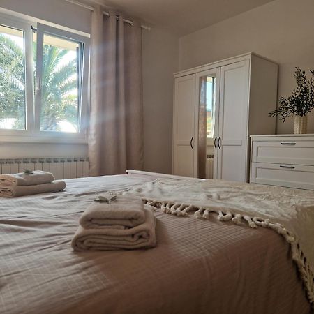 House Olive Garden Strunjan Lejlighed Eksteriør billede