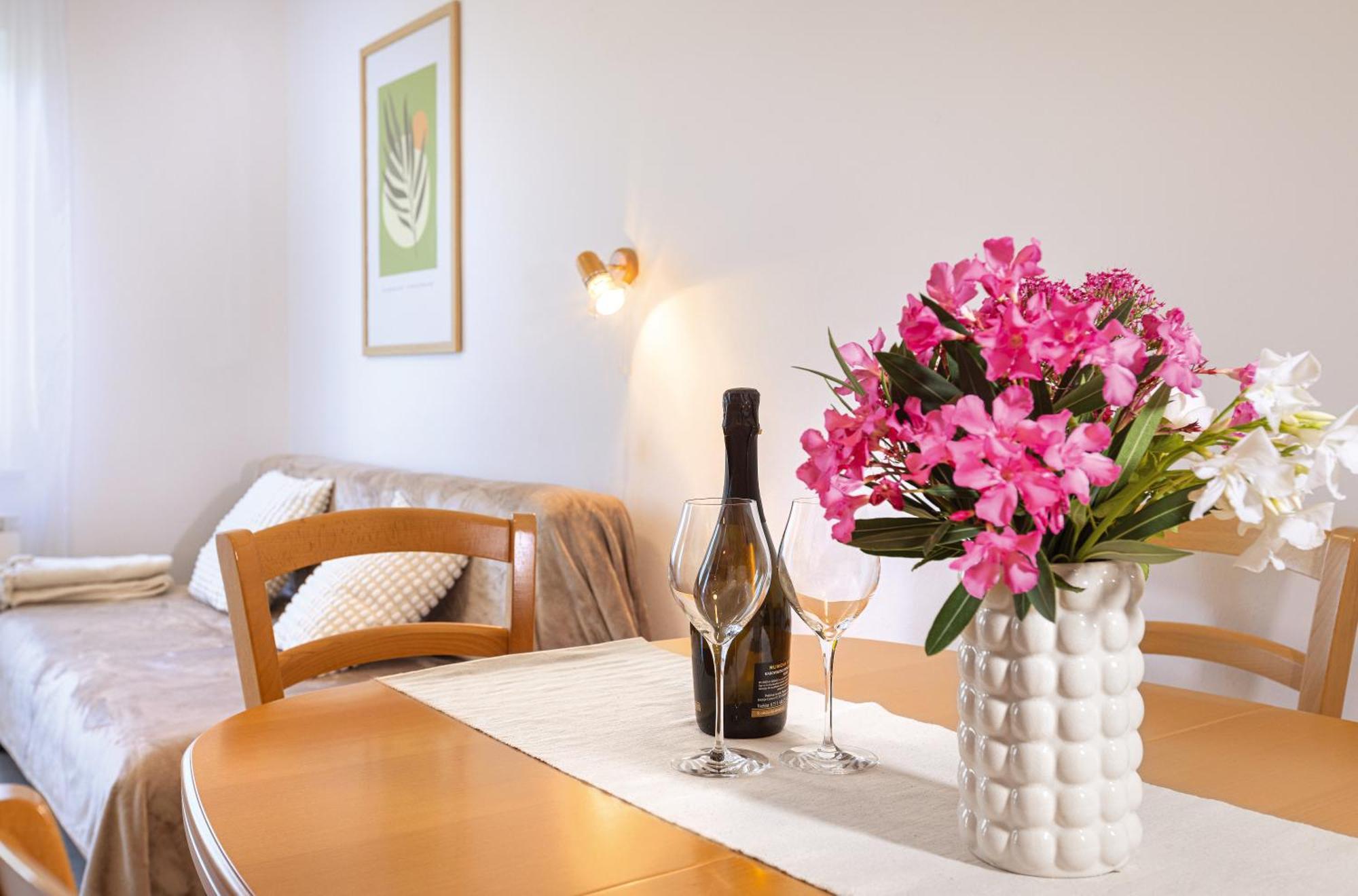 House Olive Garden Strunjan Lejlighed Eksteriør billede