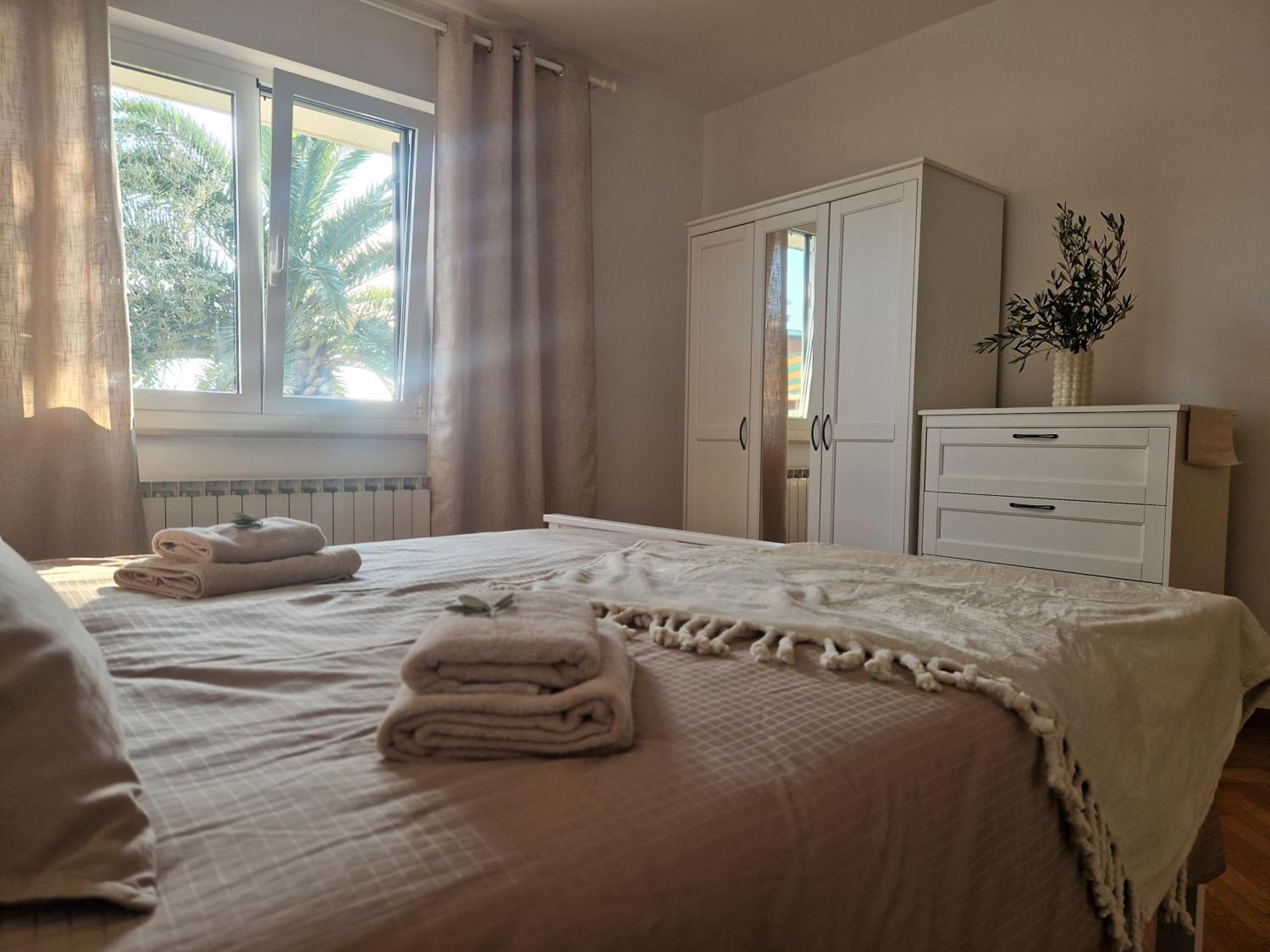 House Olive Garden Strunjan Lejlighed Eksteriør billede